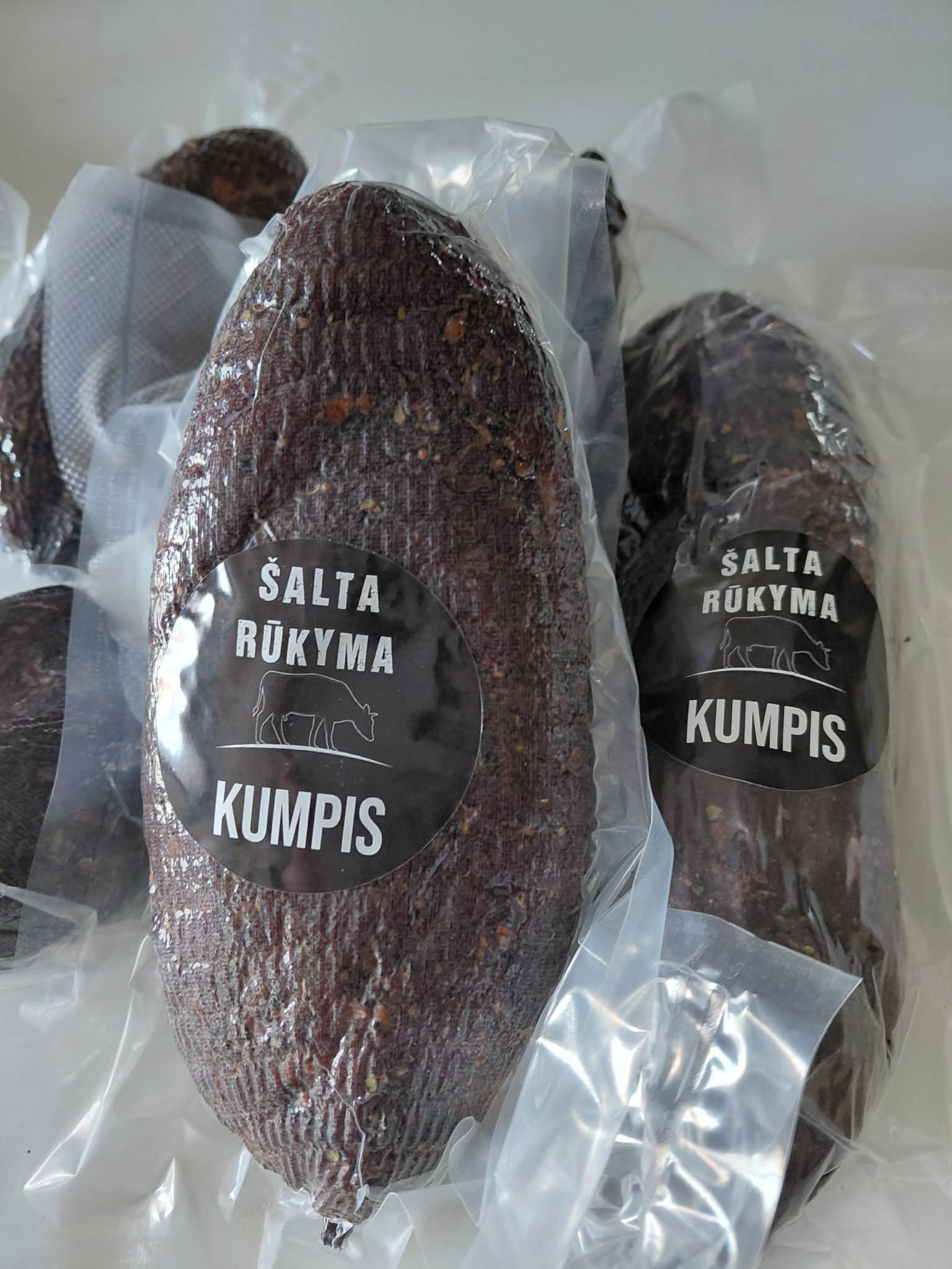 Šaltai rūkytas jautienos kumpis